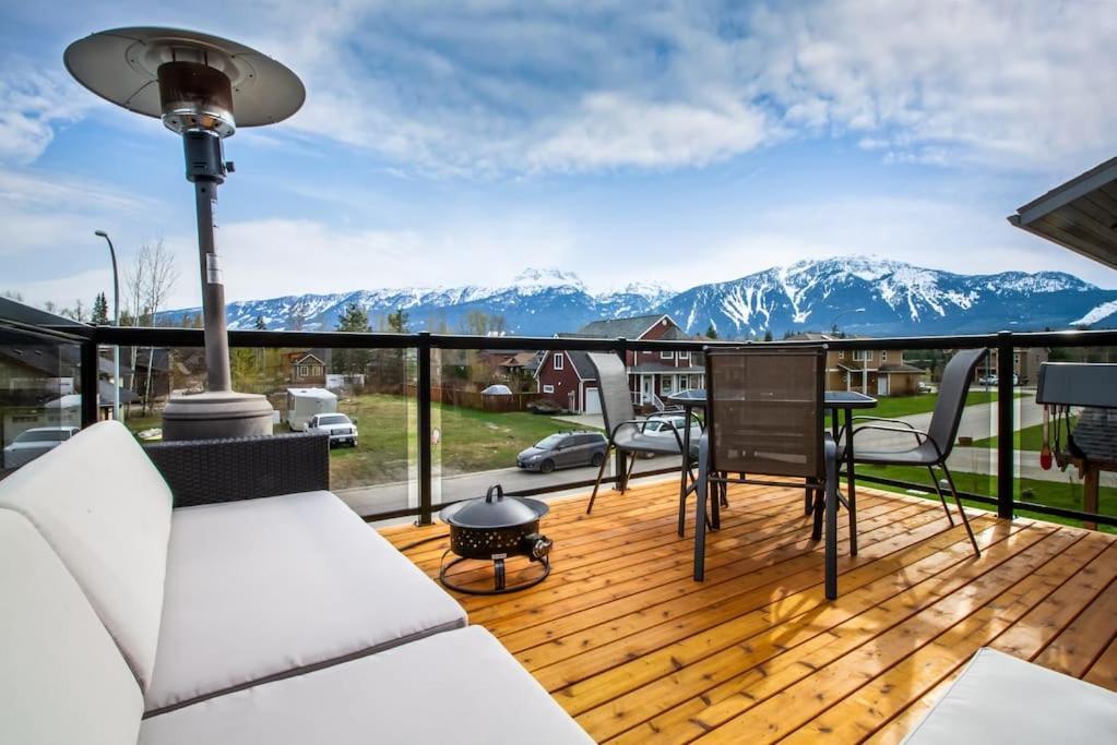 The Best 2 Bedrooms Suite In Revelstoke! Exterior photo